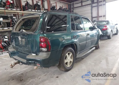 2005 Chevrolet Trailblazer Ls из США, поврежденный, VIN 1GNDS13S352172122